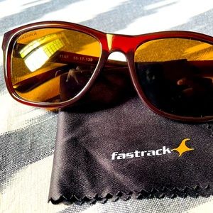 Fastrack, Mast & Harbour and MTV UV protected wayfarers